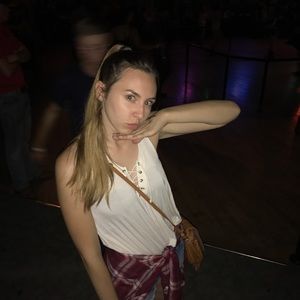 Meet your Posher, Hannah